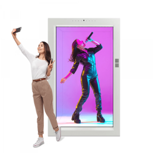 Holobox 86"